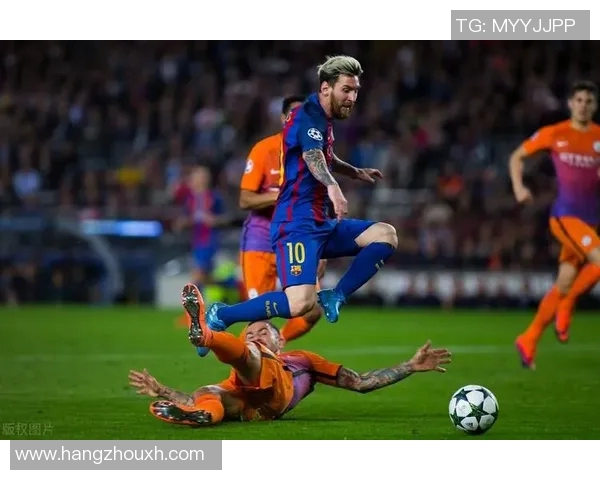 小辫子足球明星的传奇之路与场上风采的完美结合