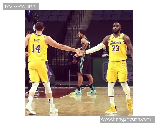 2020年NBA总决赛热火与湖人激战回顾与精彩瞬间分析